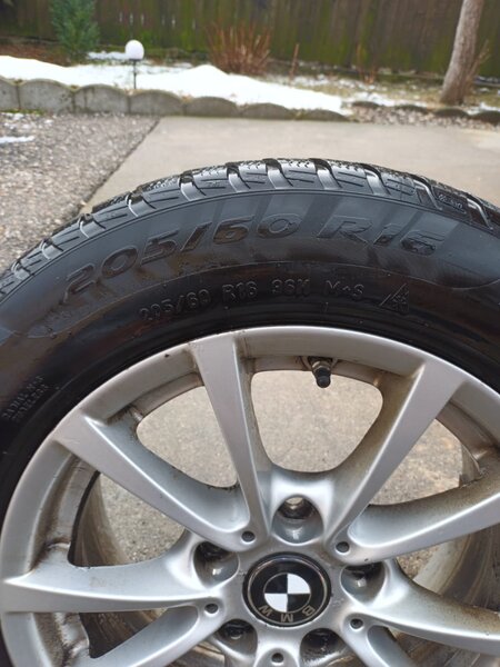 Jante cu anvelope iarna 205/60/R16 BMW Seria 3