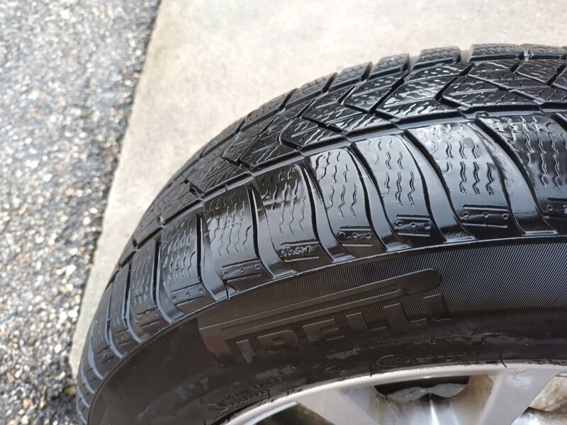 Jante cu anvelope iarna 205/60/R16 BMW Seria 3